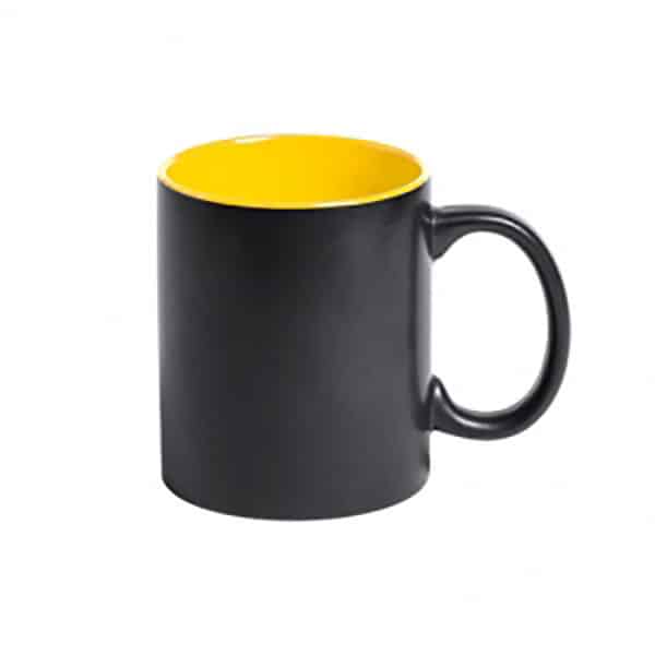 Tazza nera con interno giallo