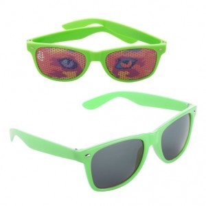 Occhiali da sole in plastica verde