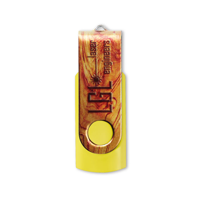 Chiavetta usb gialla con chiusura protettiva in metallo con logo
