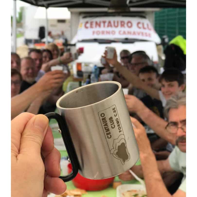 Tazza in acciaio con logo con moschettone nero