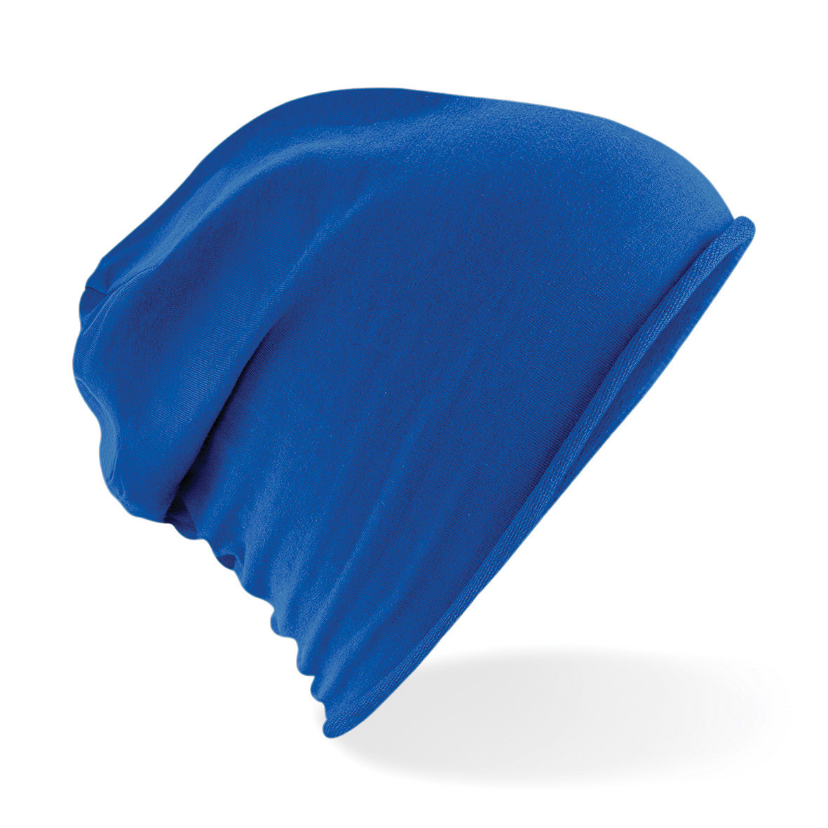 Berretto leggero blu royal con bordi arrotolati su sfondo bianco