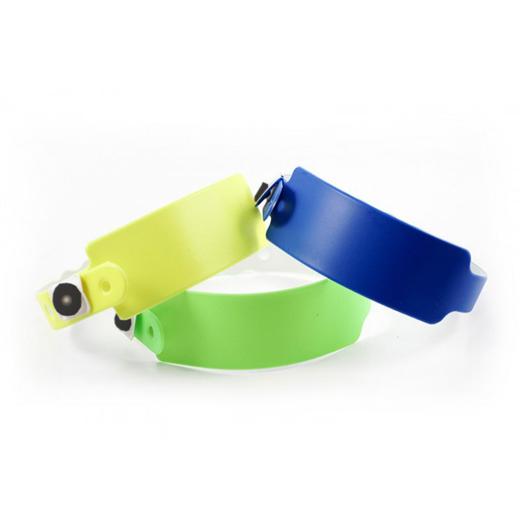 Braccialetti in plastica con chiusura monouso