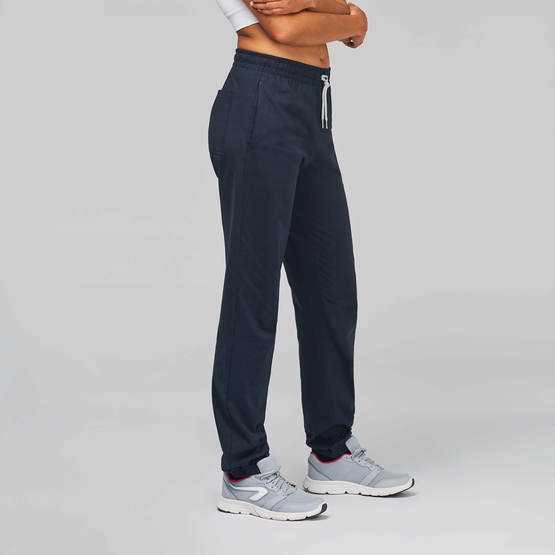 Tuta blu scura 100% cotone con due tasche laterali e una tasca dietro