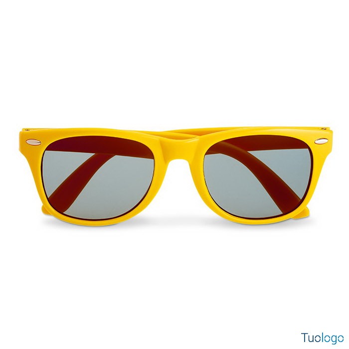 Dettaglio frontale occhiali da sole gialli