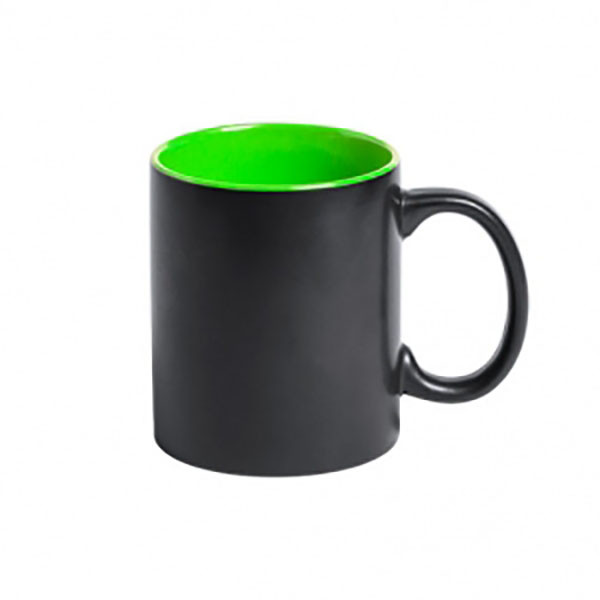Tazza nera con interno verde