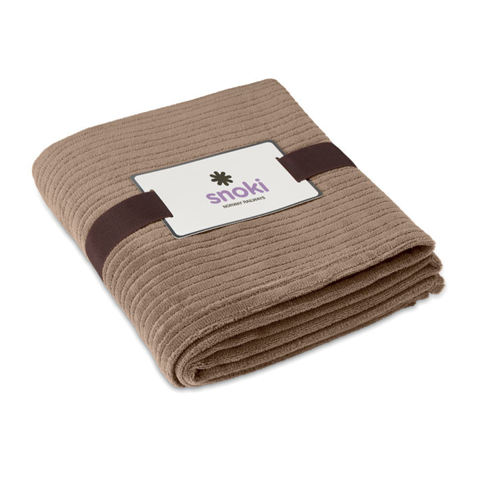 Coperta in pile marrone chiaro