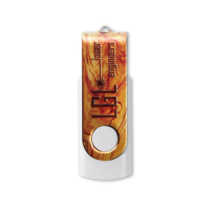 Chiavetta usb bianca con chiusura protettiva in metallo con logo