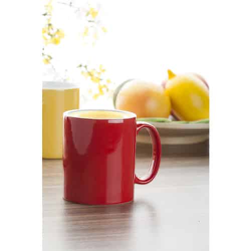 Tazza in ceramica rossa con interno bianco