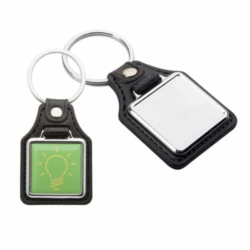 Portachiavi quadrato in similpelle con anello di metallo