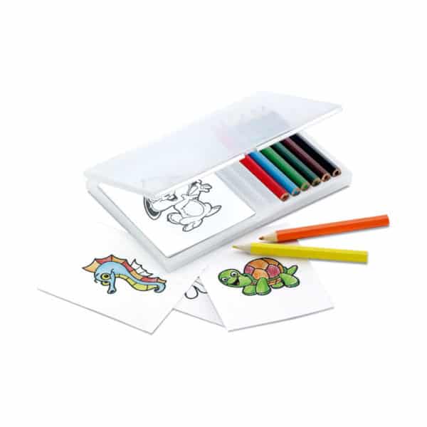 Set da disegno con otto matite colorate e venti fogli di carta con disegni prestampati