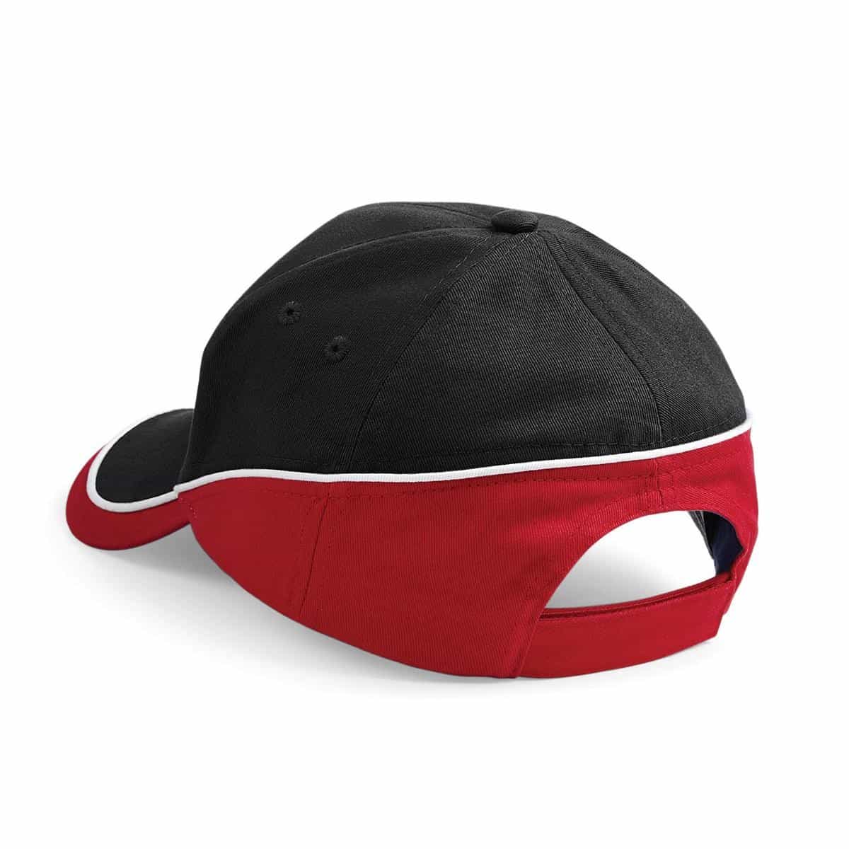 Dettaglio cappellino rosso e nero chiusura con velcro