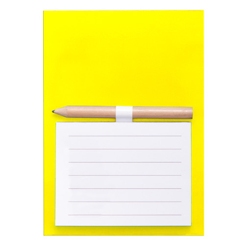 Magnete giallo con quaranta fogli e matita