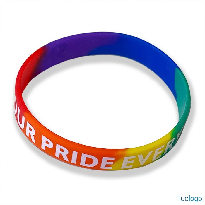 Braccialetti in silicone in colori diversi