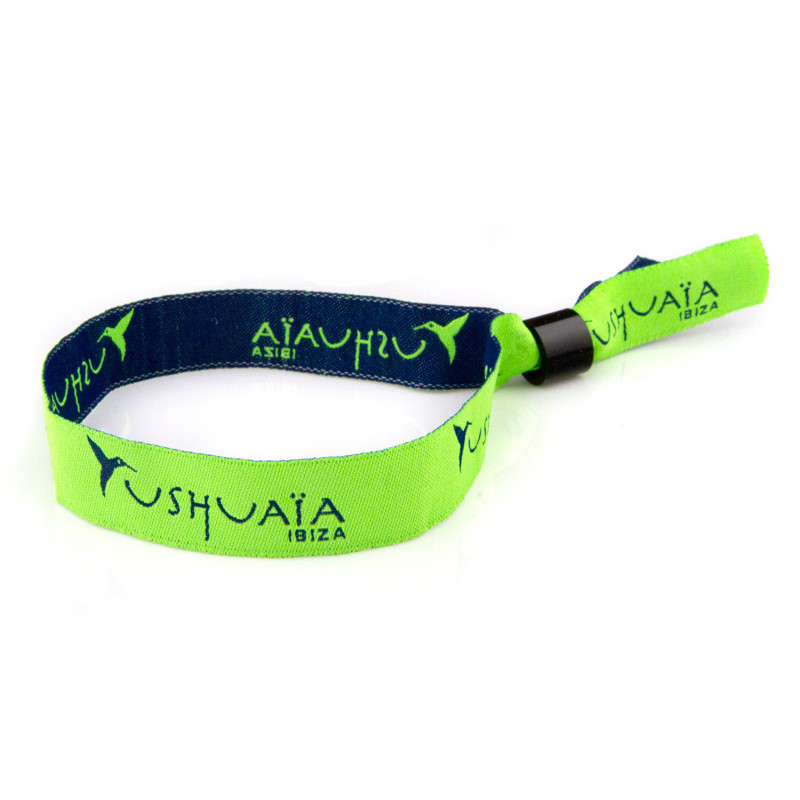 Braccialetti in stoffa con logo
