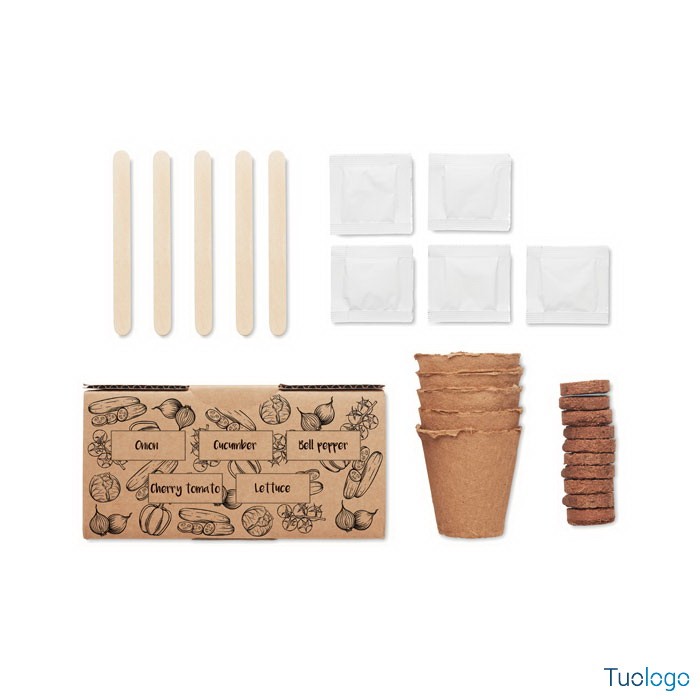 Kit composta da cinque vasetti con semi di pomodorini, lattuga, cetriolo, peperone e cipolla