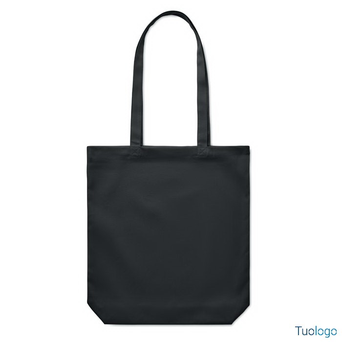 Shopper nera con manici lunghi, su sfondo bianco