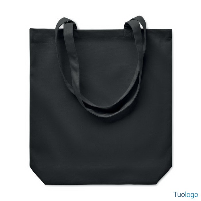 Shopper nera con manici lunghi, su sfondo bianco