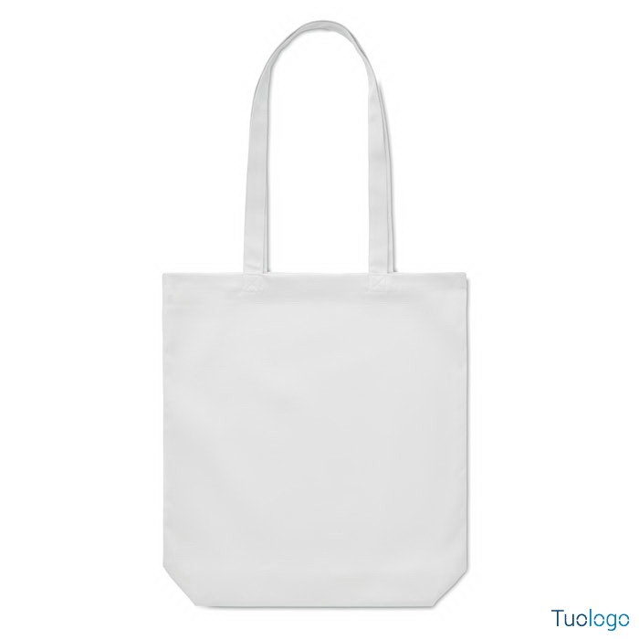 Shopper bianca con manici lunghi, su sfondo bianco