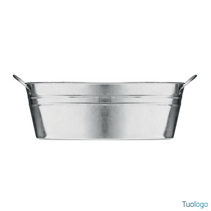 Vaschetta per piante su sfondo bianco