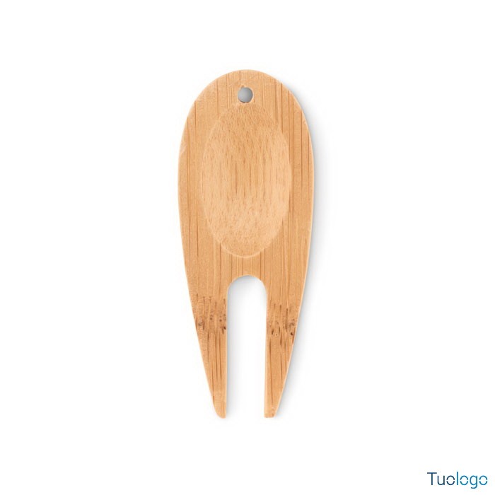 Divot in bamboo su sfondo bianco