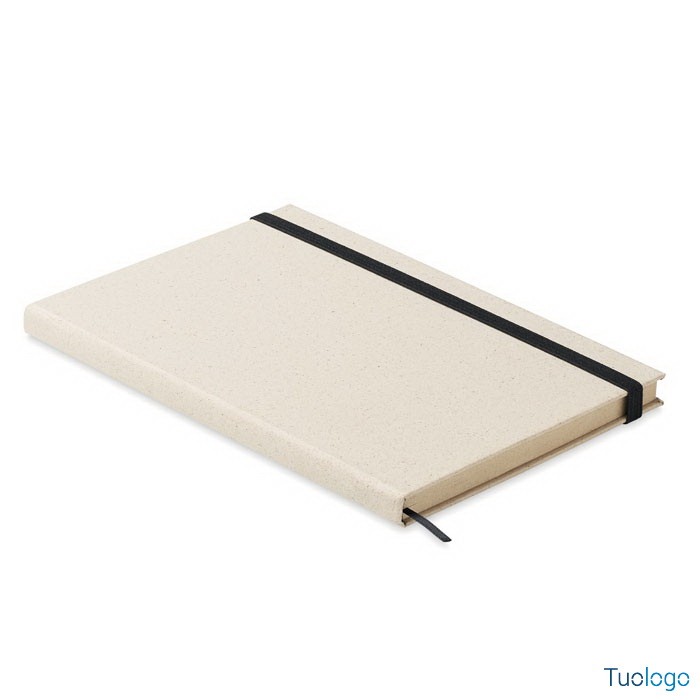 Blocnotes con copertina in cartone ed elastico nero, su sfondo bianco