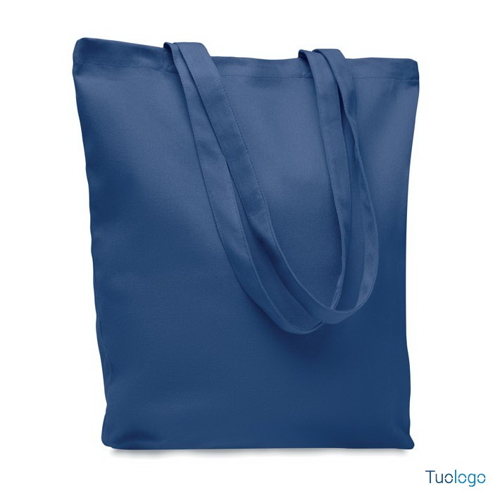 Shopper blu con manici lunghi, su sfondo bianco