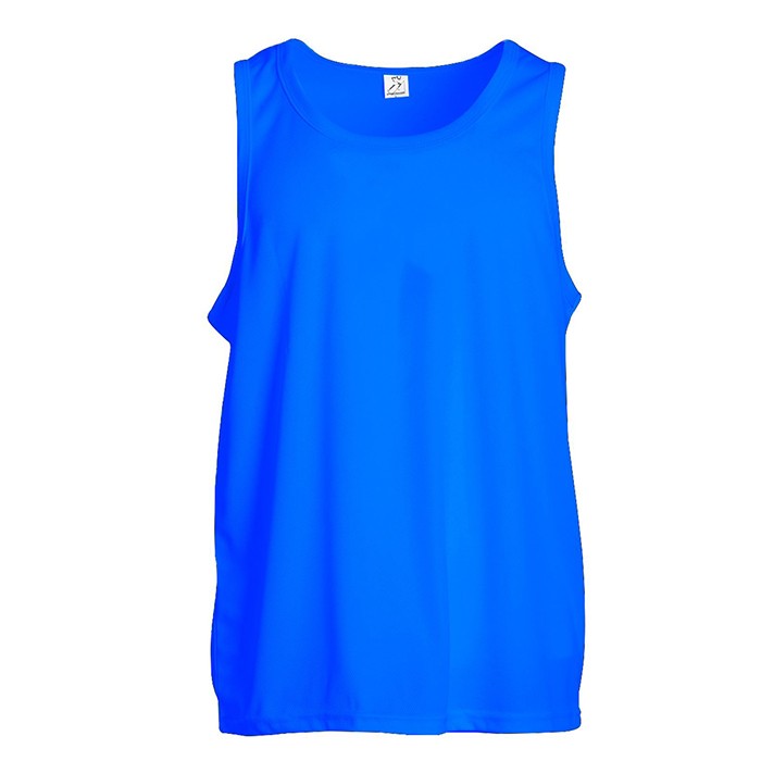 Canotta blu su sfondo bianco