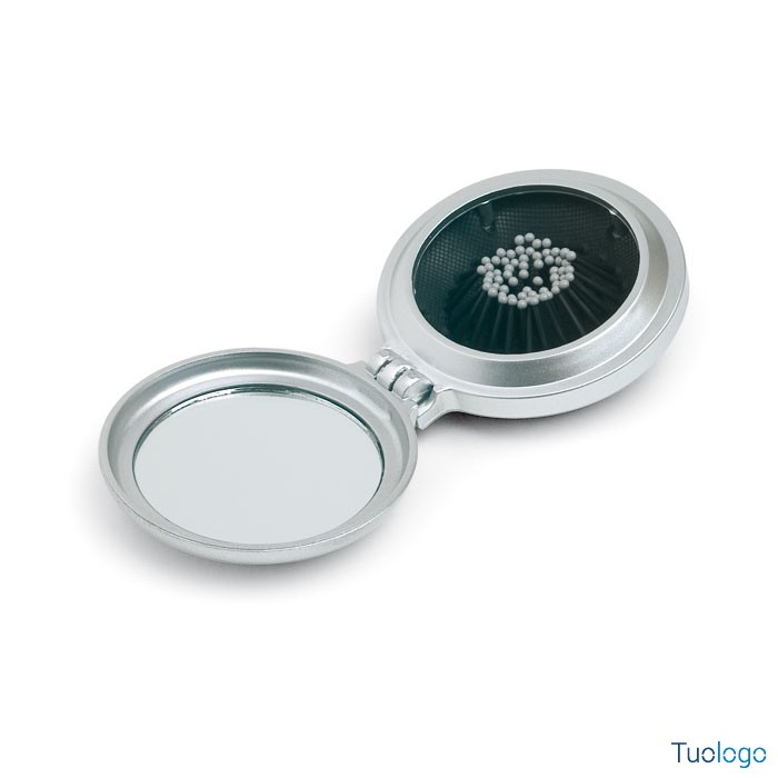 Dettaglio spazzola aperta con denti del pettine chiusi