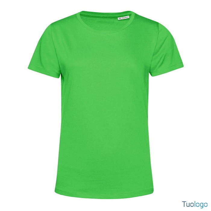 Tshirt maniche corte verde su sfondo bianco