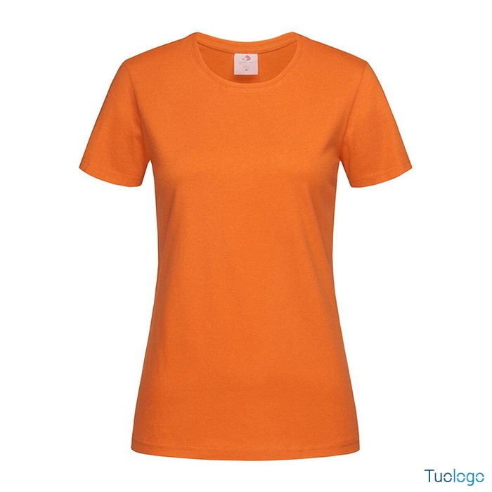 Tshirt donna arancione su sfondo bianco