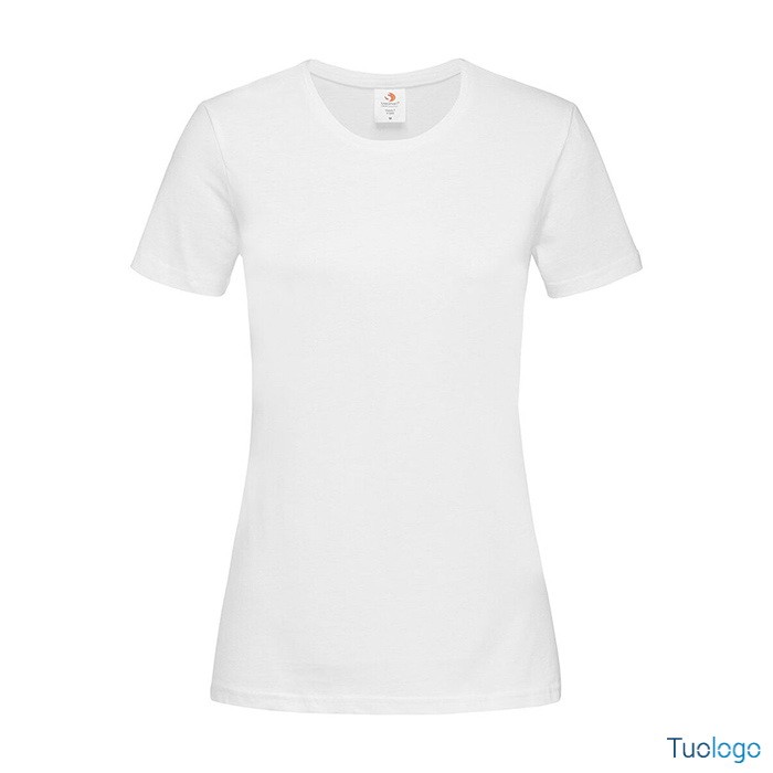 Tshirt donna bianca su sfondo bianco