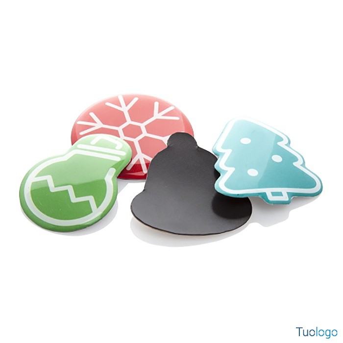 Magneti con loghi diversi