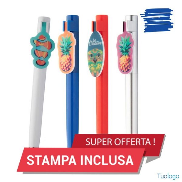 Quattro penne clip in plastica di colori diversi