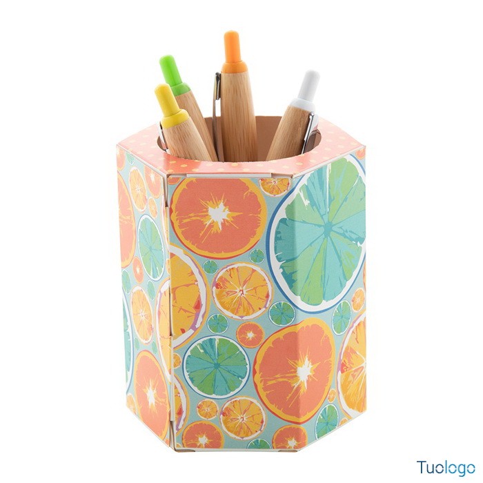 Portapenne in cartone a forma esagonale