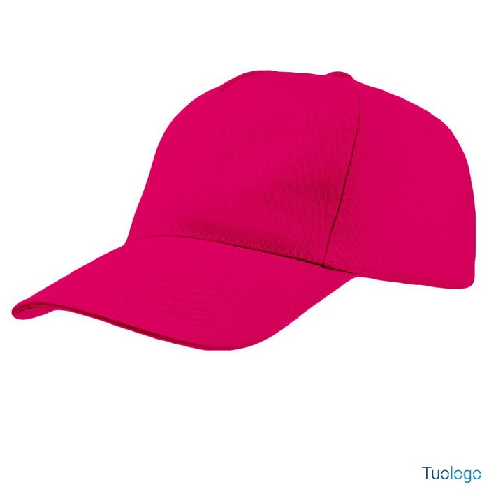 Cappellino rosa su sfondo bianco