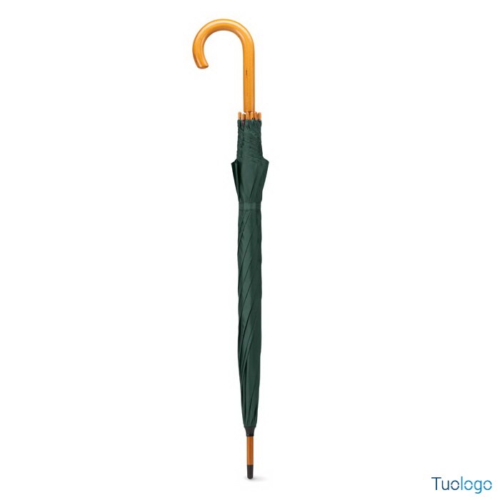 Ombrello chiuso con manico in legno e telaio grigio scuro, su sfondo bianco