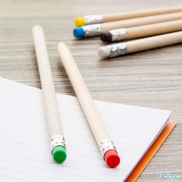 Matita in legno naturale con gommino giallo