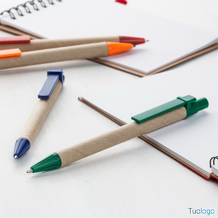 Penna a sfera bianca in carta riciclata e plastica