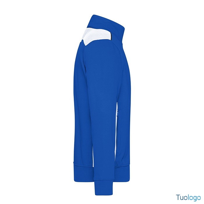 Dettaglio laterale felpa blu con inserti bianchi e zip lunga