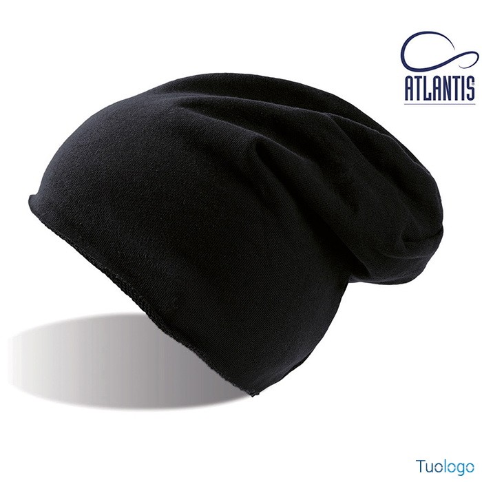 Cuffia camouflage oversize con orlo tagliato a vivo su sfondo bianco