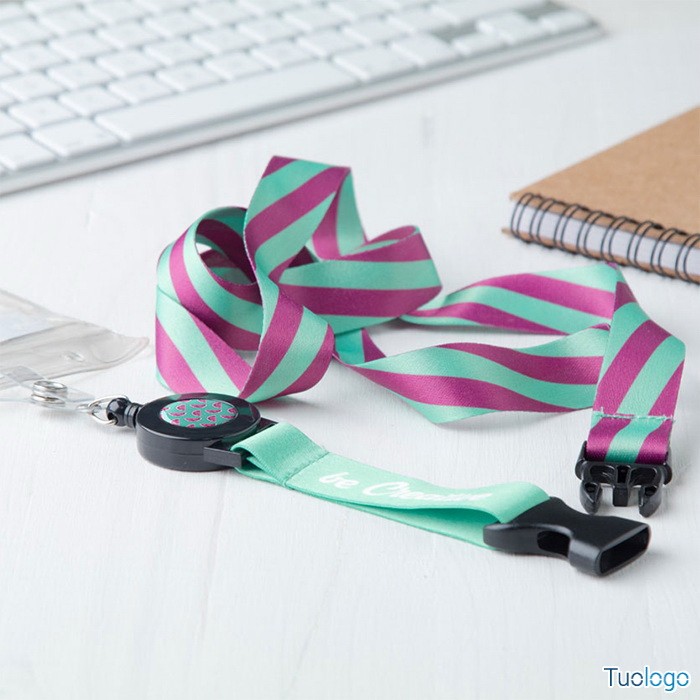 Laccetto portabadge in poliestere con stampa